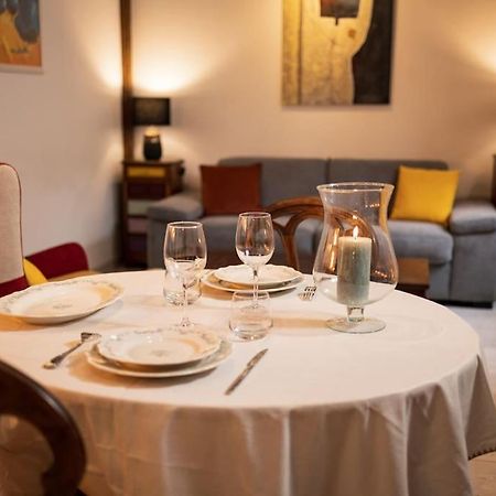 Le "Pied A Terre" - Appartement Plein Centre Avec Parking Prive Бурж Экстерьер фото
